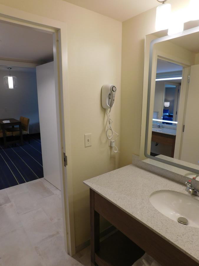 Days Inn & Suites By Wyndham Kearney Ne Bagian luar foto