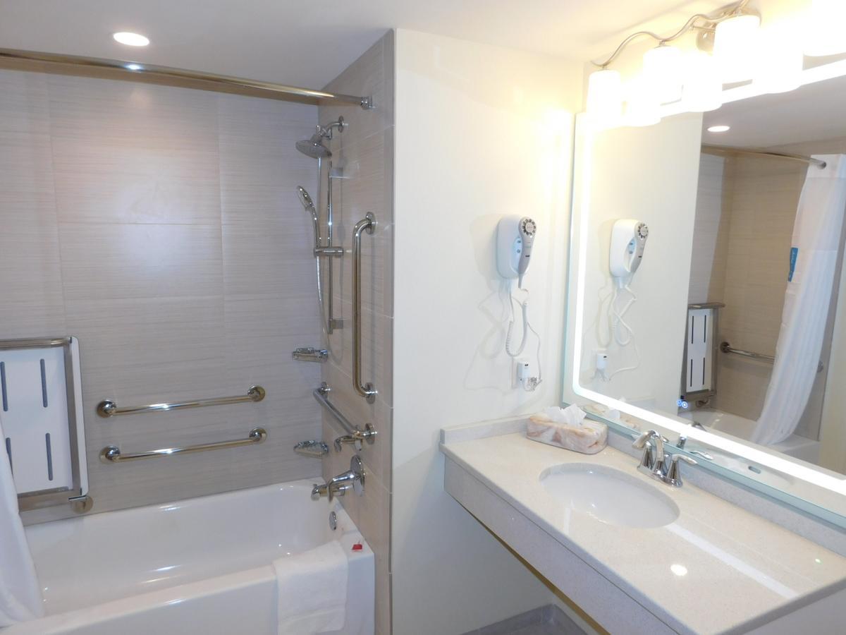 Days Inn & Suites By Wyndham Kearney Ne Bagian luar foto